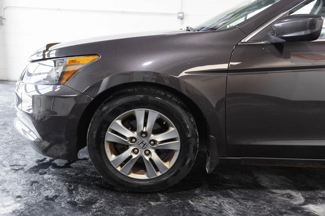 2011 Honda Accord 8th Gen - Image 4 of 12
