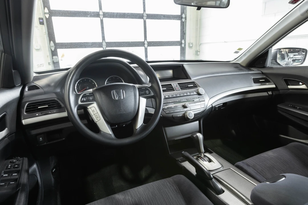 2011 Honda Accord 8th Gen - Image 20 of 21