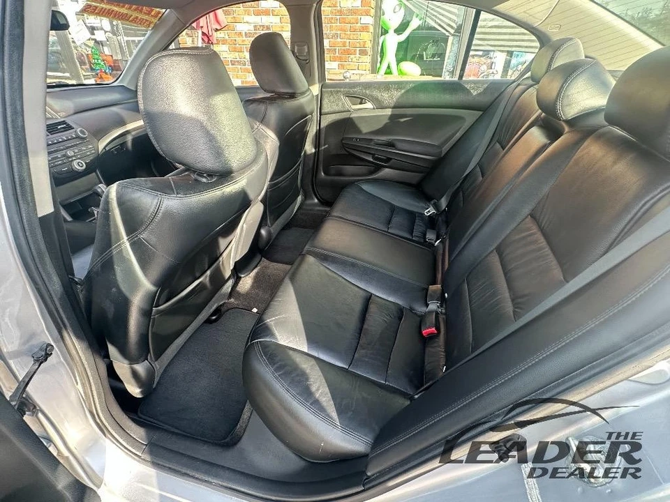 2011 Honda Accord 8th Gen - Image 6 of 8