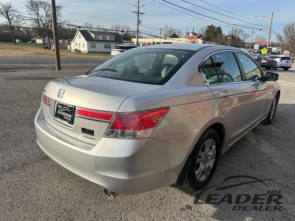 2011 Honda Accord 8th Gen - Image 3 of 8