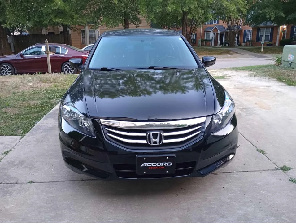 2011 Honda Accord 8th Gen - Image 15 of 20