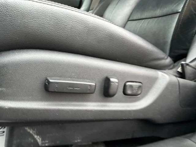 2011 Honda Accord 8th Gen - Image 16 of 21