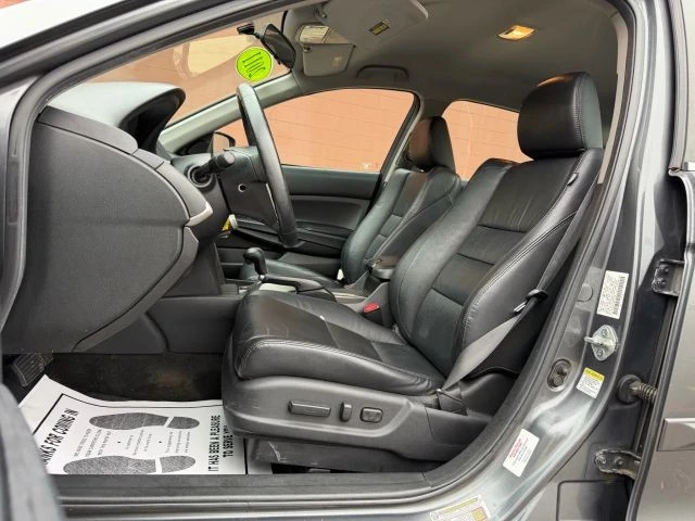 2011 Honda Accord 8th Gen - Image 15 of 21