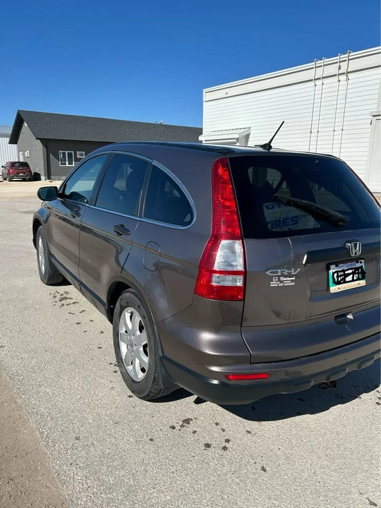 2011 Honda CR-V 3rd Gen - Image 3 of 7