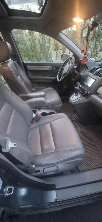 2011 Honda CR-V 3rd Gen - Image 5 of 9