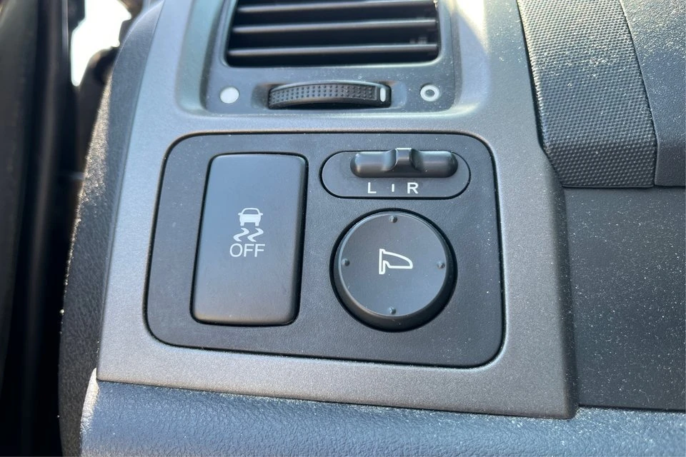 2011 Honda CR-V 3rd Gen - Image 15 of 19
