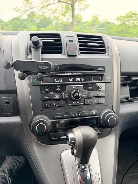 2011 Honda CR-V 3rd Gen - Image 11 of 15