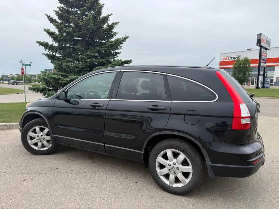 2011 Honda CR-V 3rd Gen - Image 2 of 8