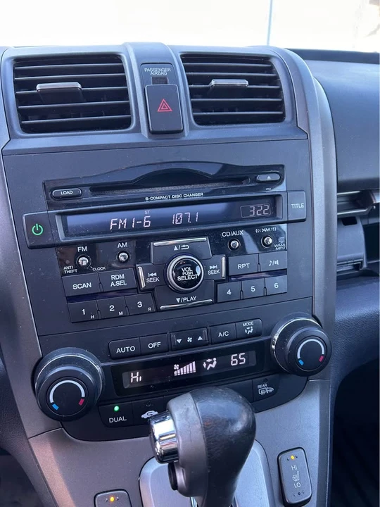 2011 Honda CR-V 3rd Gen - Image 5 of 9