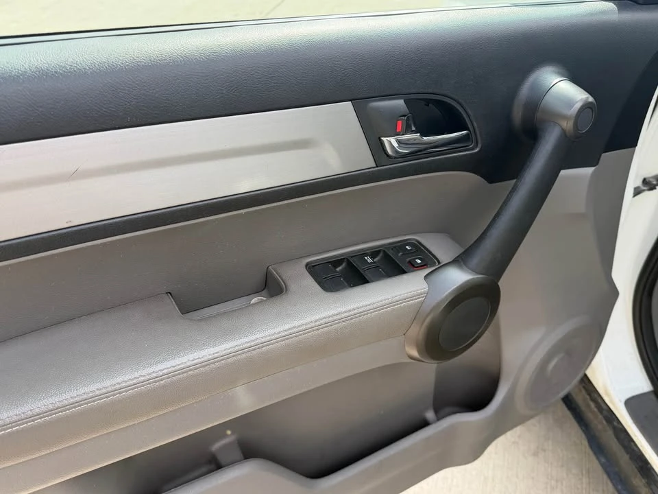 2011 Honda CR-V 3rd Gen - Image 8 of 13