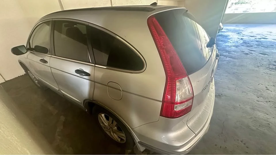 2011 Honda CR-V 3rd Gen - Image 6 of 9