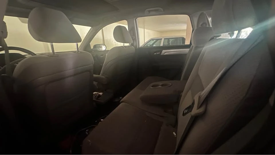 2011 Honda CR-V 3rd Gen - Image 8 of 9