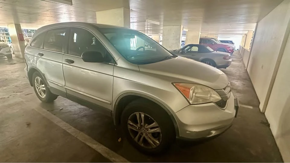 2011 Honda CR-V 3rd Gen - Image 3 of 9