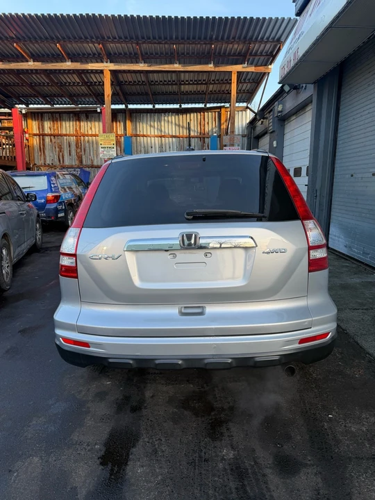 2011 Honda CR-V 3rd Gen - Image 4 of 9