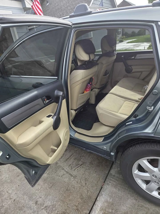 2011 Honda CR-V 3rd Gen - Image 15 of 20