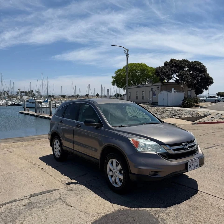 2011 Honda CR-V 3rd Gen - Image 2 of 21