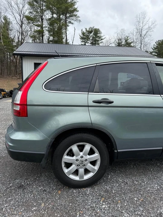 2011 Honda CR-V 3rd Gen - Image 10 of 19