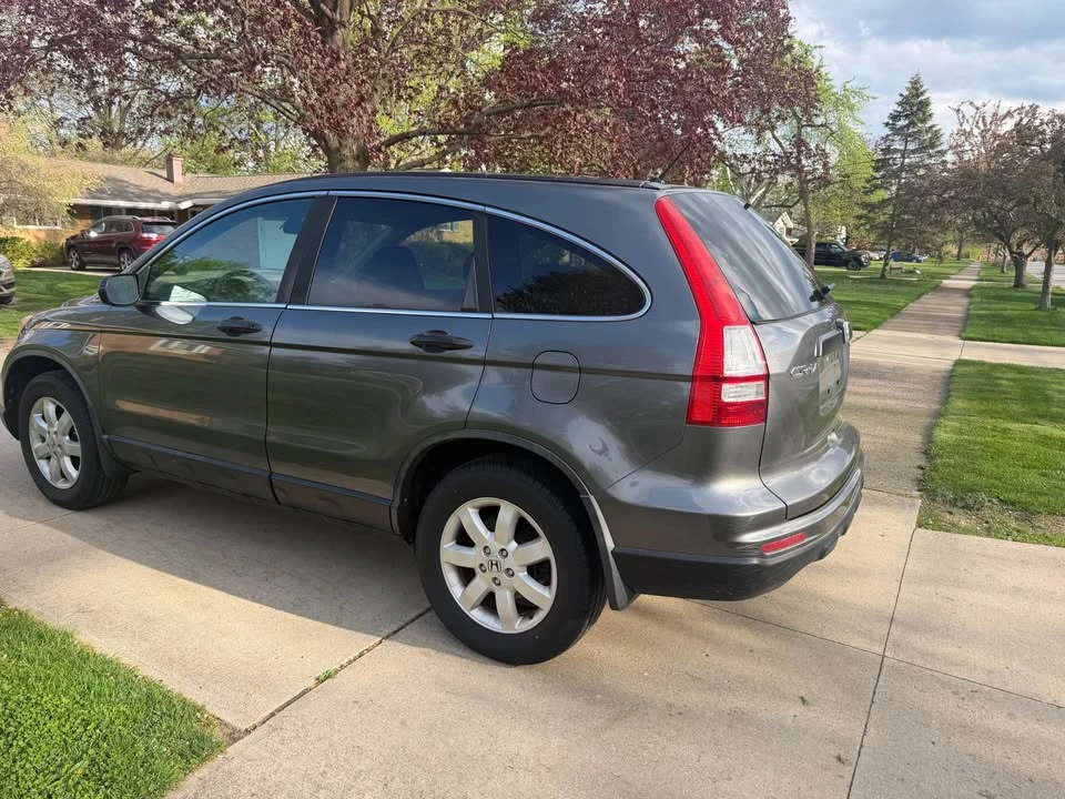 2011 Honda CR-V 3rd Gen - Image 4 of 21