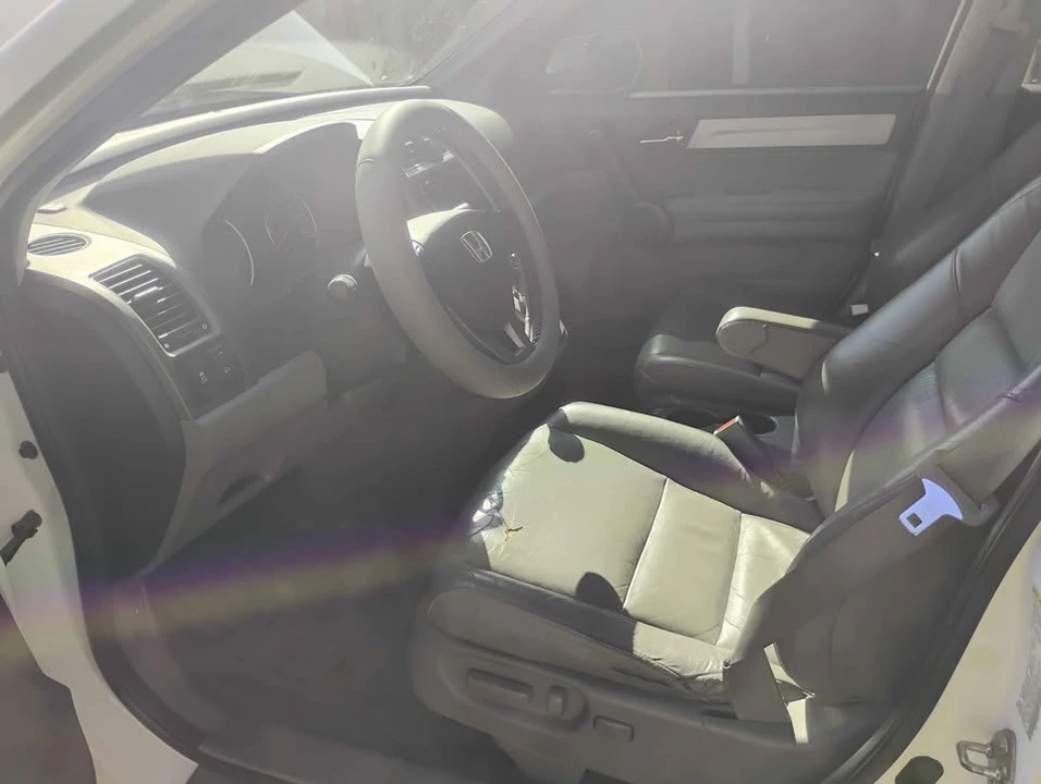 2011 Honda CR-V 3rd Gen - Image 5 of 5