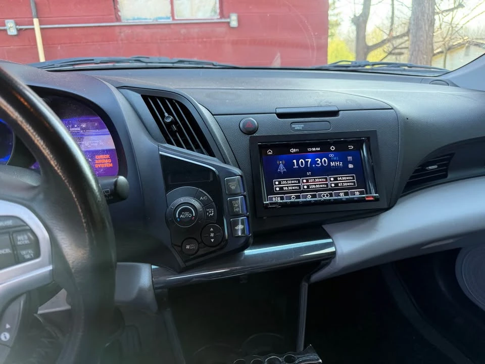 2011 Honda CR-Z - Image 11 of 12