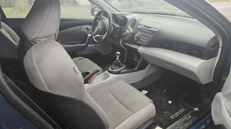 2011 Honda CR-Z - Image 5 of 8