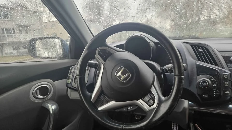 2011 Honda CR-Z - Image 2 of 8