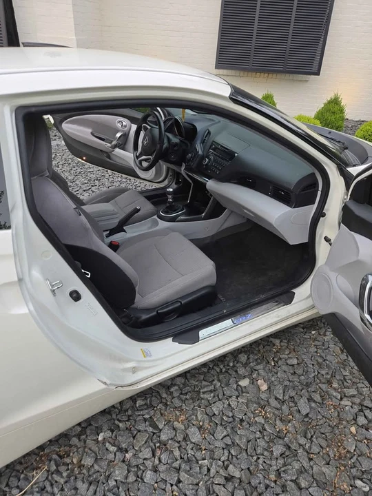 2011 Honda CR-Z - Image 7 of 13