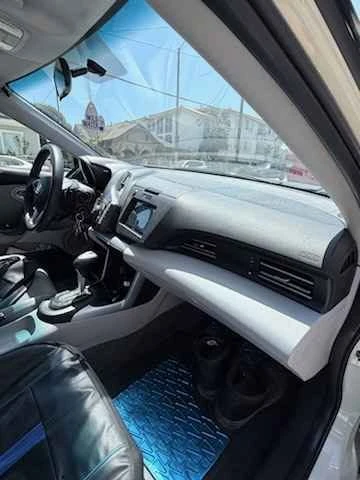 2011 Honda CR-Z - Image 2 of 8