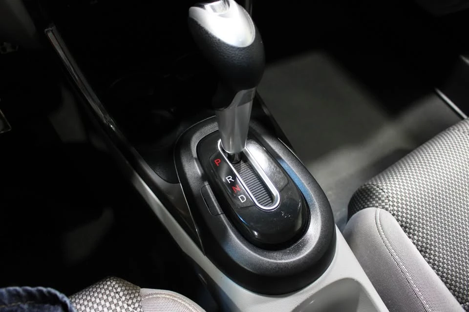 2011 Honda CR-Z - Image 5 of 8