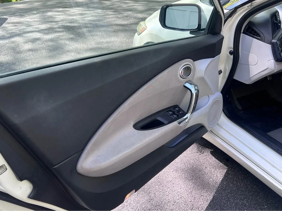 2011 Honda CR-Z - Image 6 of 16