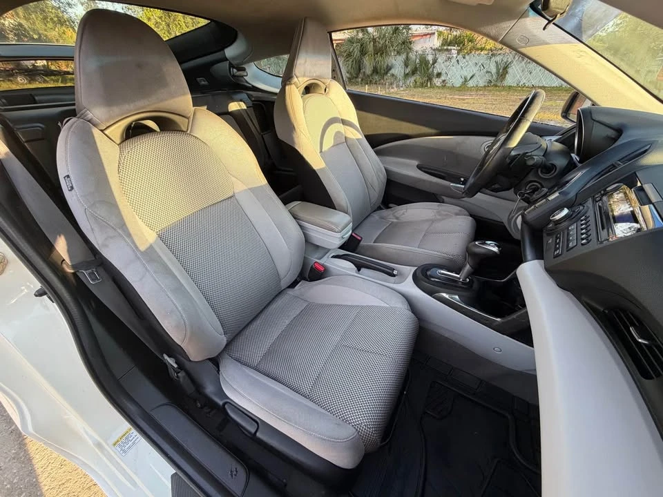 2011 Honda CR-Z - Image 9 of 17