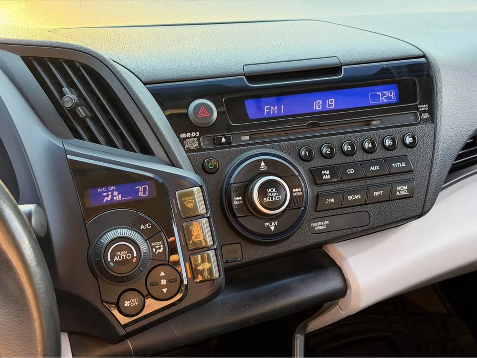 2011 Honda CR-Z - Image 13 of 17