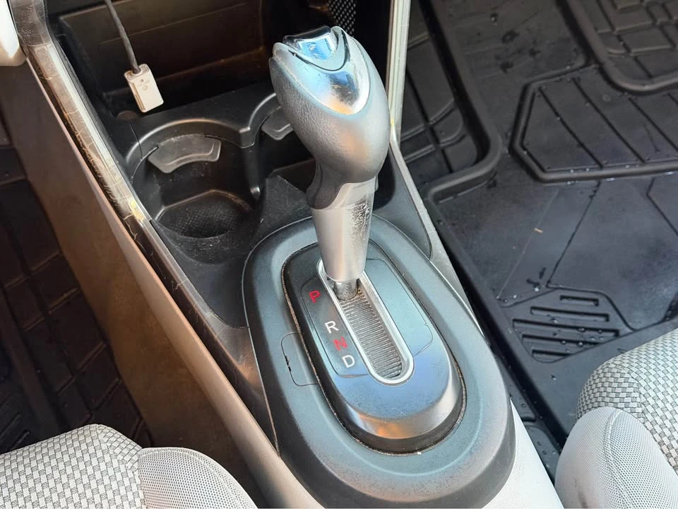 2011 Honda CR-Z - Image 15 of 17