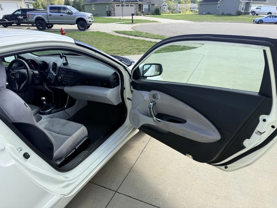 2011 Honda CR-Z - Image 6 of 13