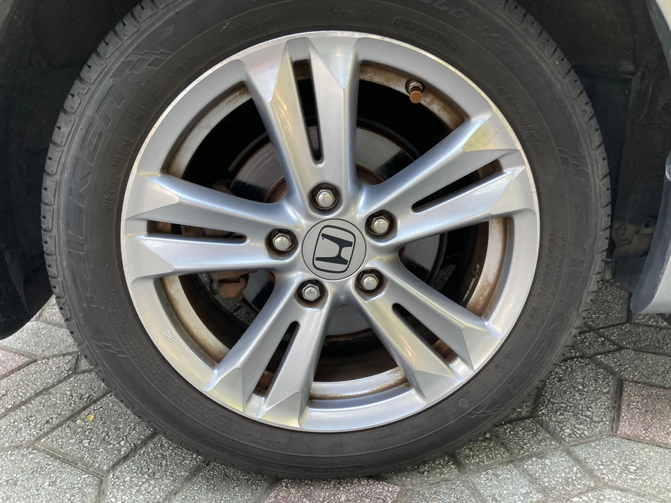 2011 Honda CR-Z - Image 24 of 31