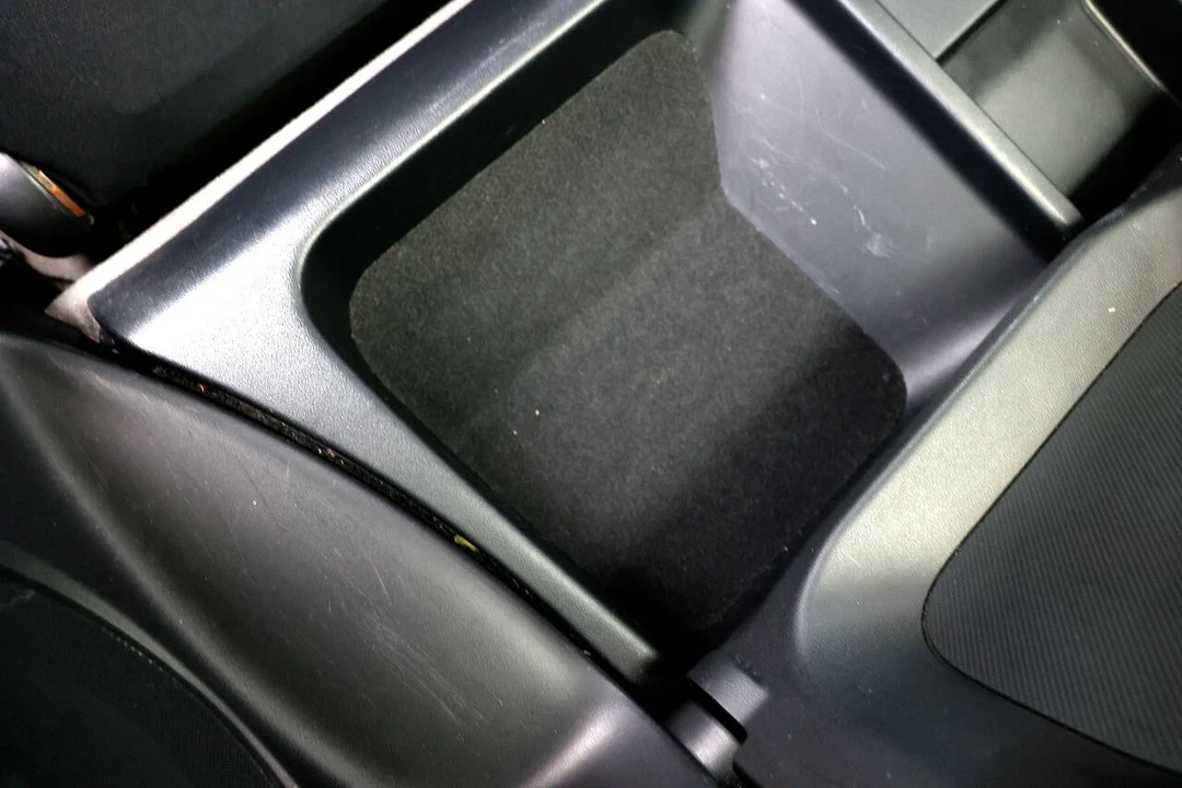 2011 Honda CR-Z - Image 10 of 21