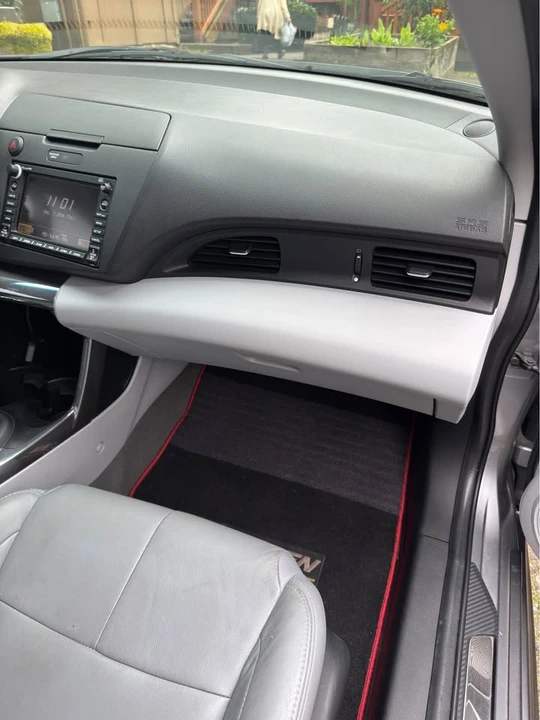 2011 Honda CR-Z - Image 8 of 20