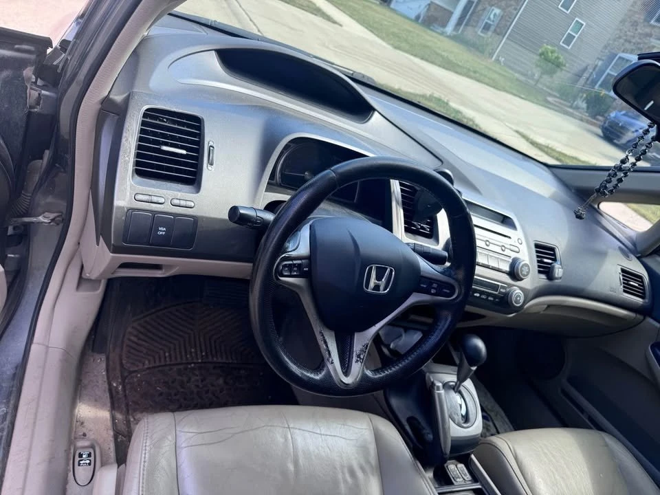 2011 Honda Civic 8th Gen - Image 10 of 10