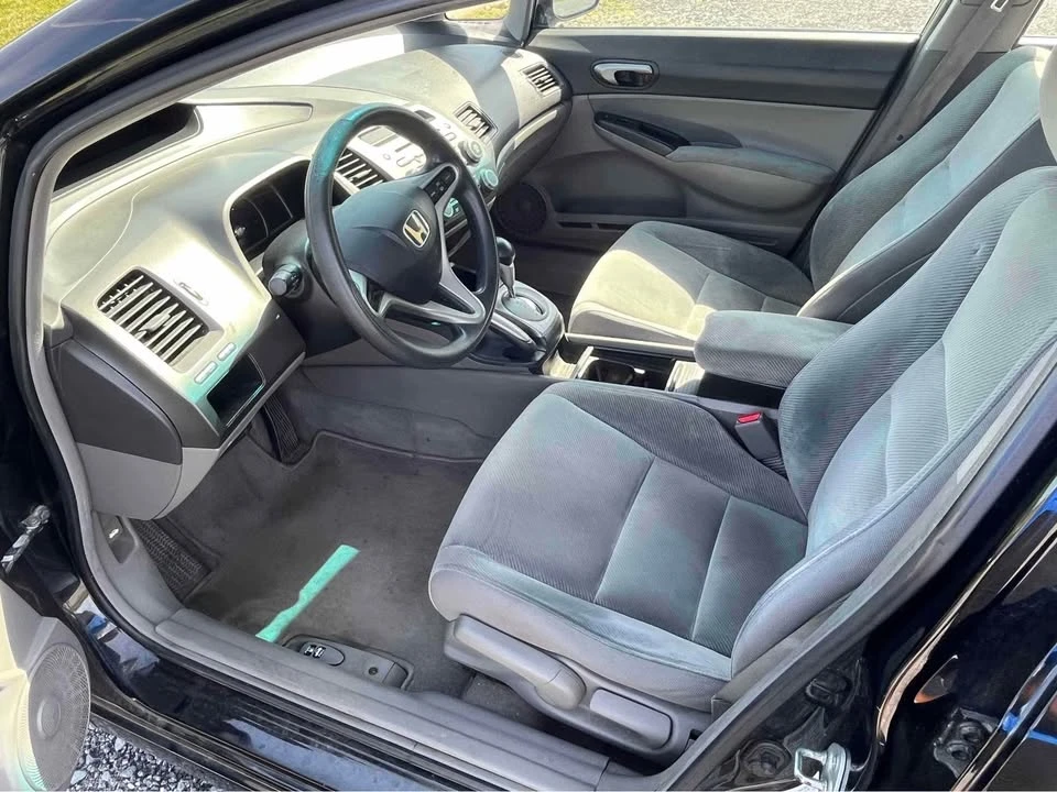 2011 Honda Civic 8th Gen - Image 7 of 10