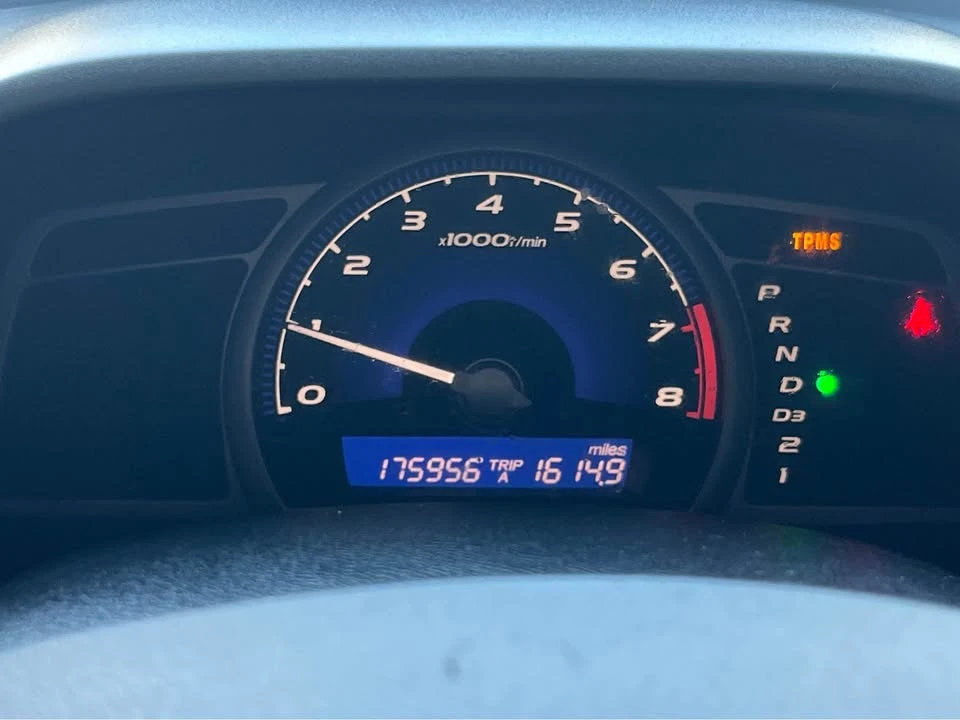 2011 Honda Civic 8th Gen - Image 5 of 10