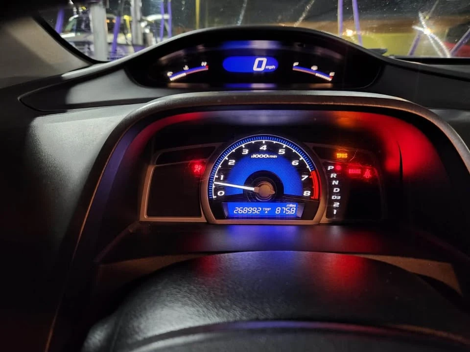 2011 Honda Civic 8th Gen - Image 6 of 6