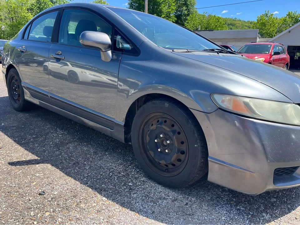 2011 Honda Civic 8th Gen - Image 2 of 11