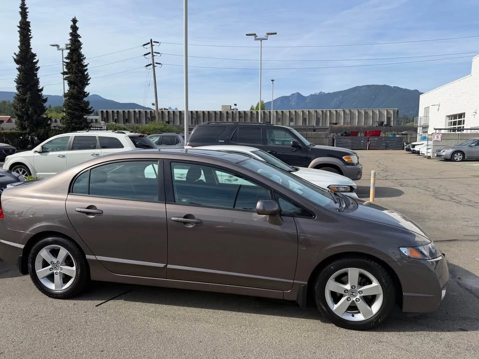 2011 Honda Civic 8th Gen - Image 4 of 12