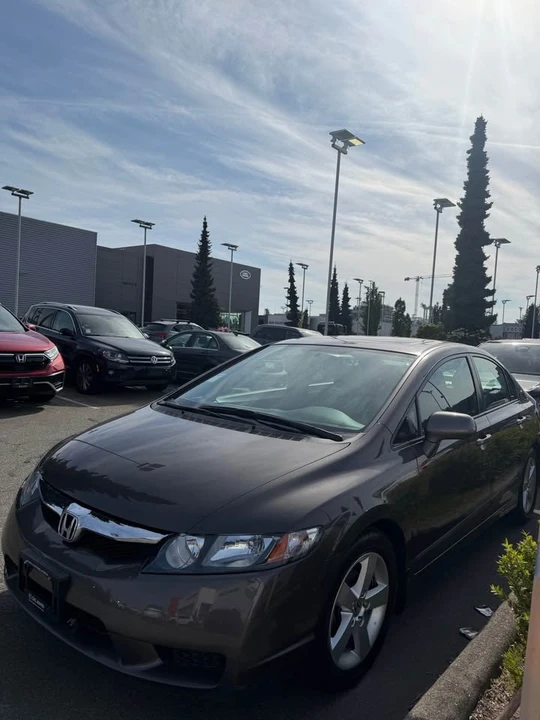 2011 Honda Civic 8th Gen - Image 3 of 12