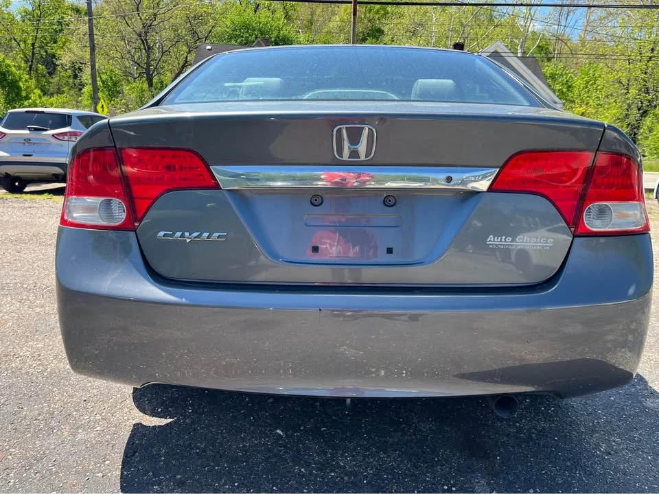 2011 Honda Civic 8th Gen - Image 5 of 11