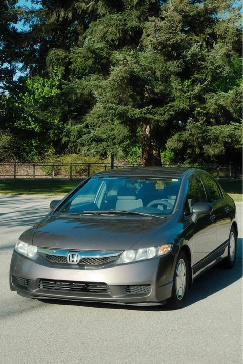 2011 Honda Civic 8th Gen - Image 3 of 10