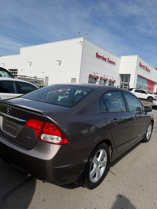 2011 Honda Civic 8th Gen - Image 9 of 12