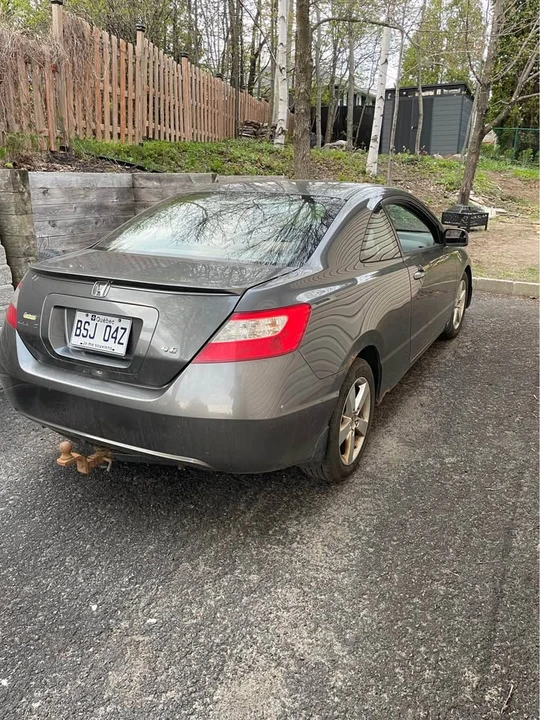 2011 Honda Civic 8th Gen - Image 4 of 8
