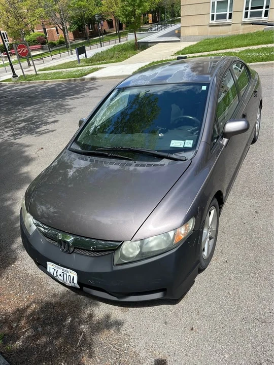 2011 Honda Civic 8th Gen - Image 3 of 5