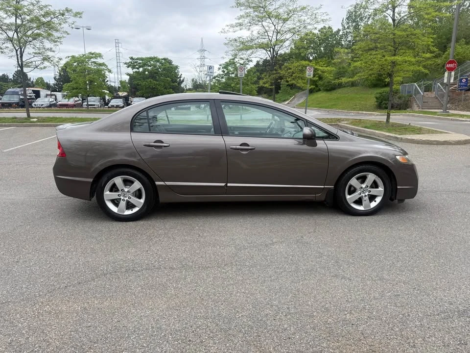 2011 Honda Civic 8th Gen - Image 7 of 15